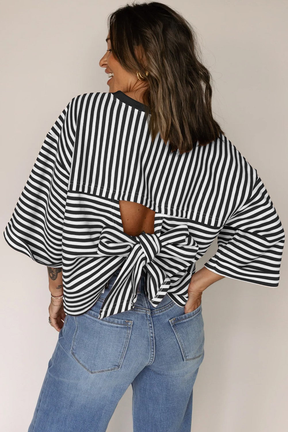 Black Stripe Bowknot Cutout Loose Tee